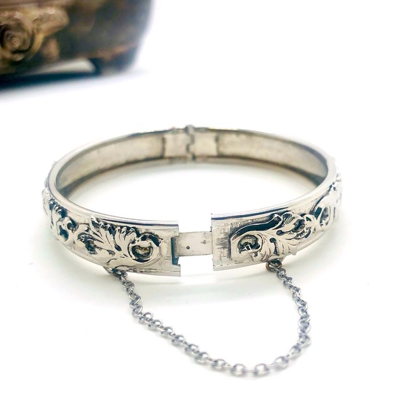 Vintage Whiting & Davis Co hinged bangle bracelet - Picture 11 of 12